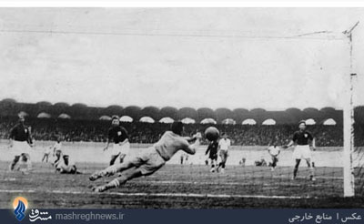 ابداع‌کننده ضربه قیچی برگردان در فوتبال