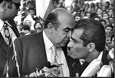 بهائیت و سیاست