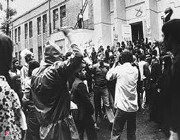 گریه کارتر پس از شکست مداخله در طبس