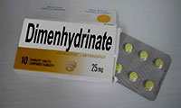 دیمن هیدرینات (DIMENHYDRINATE)