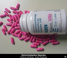 دیفن هیدرامین (DIPHENHYDRAMIN)