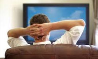   آیا تماشای تلویزیون موجب چاقی می‌شود؟
