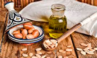  روغن آرگان برای درمان آکنه