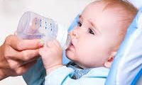 آب قند نوزادان را آرام می‌کند